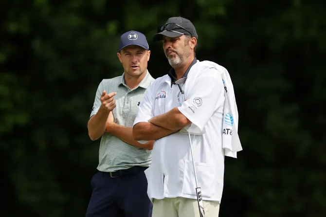‘Patience of a school teacher’ – Jordan Spieth’s caddie praised after star gets ‘absolutely boned’